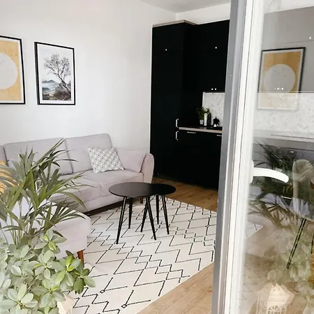 Tower Od Wroclawapartament-pl アパート *