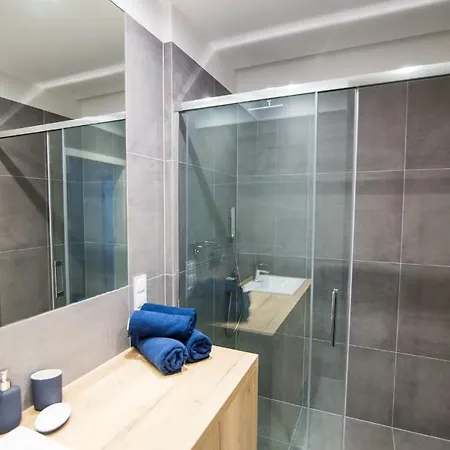 アパート Tower Od Wroclawapartament-pl ヴロツワフ